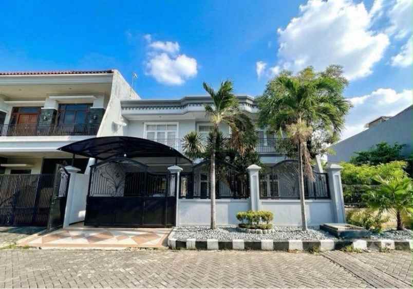 dijual rumah dharmahusada permai
