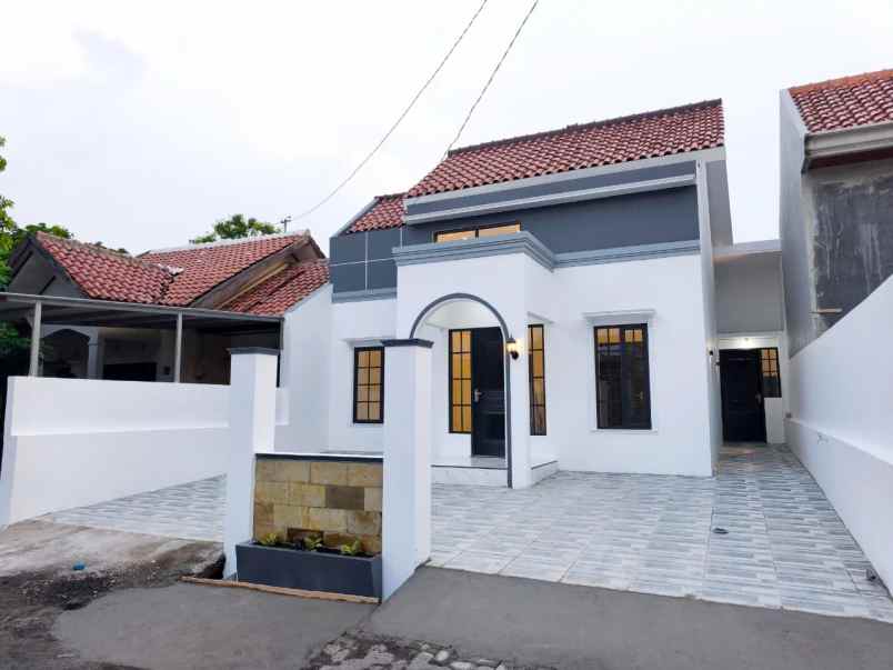 dijual rumah di bpd 4 pedurungan semarang