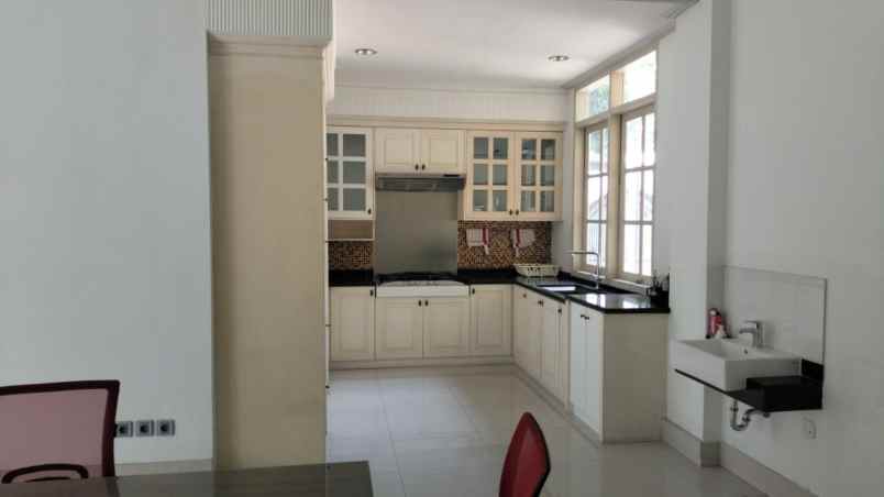 dijual rumah di jalan h kamang pondok