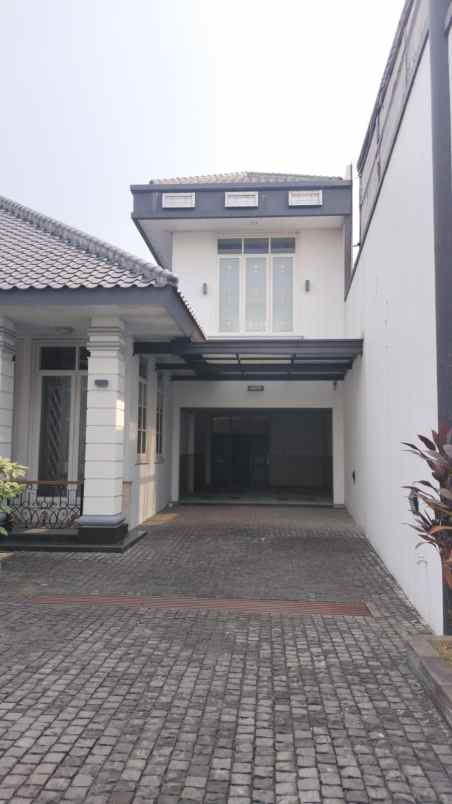 dijual rumah di jalan h kamang pondok