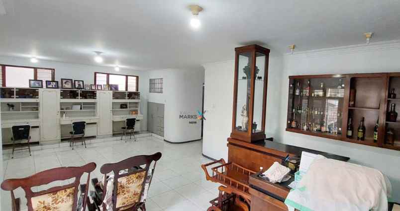 dijual rumah di jalan karangasem bagus terawat