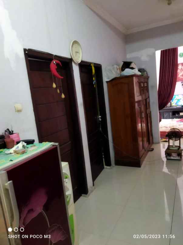 dijual rumah di jl mangga 76 wage