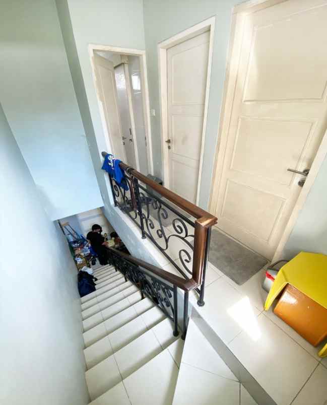 dijual rumah di magnolia village gading serpong