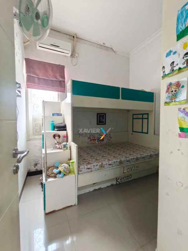 dijual rumah di nirwana eksekutif semi furnished