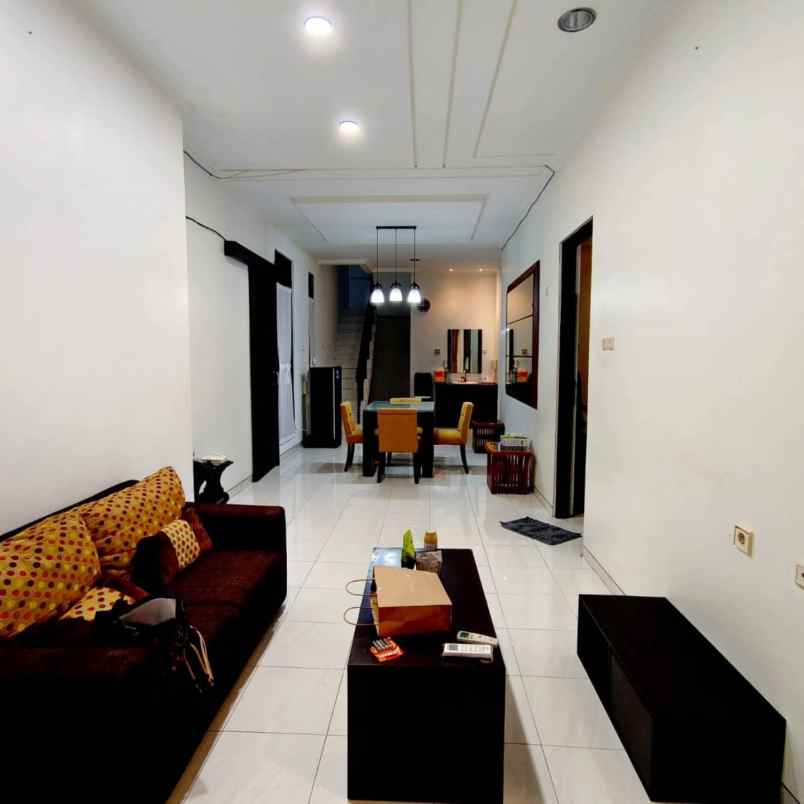 dijual rumah di peleburan semteng semarang