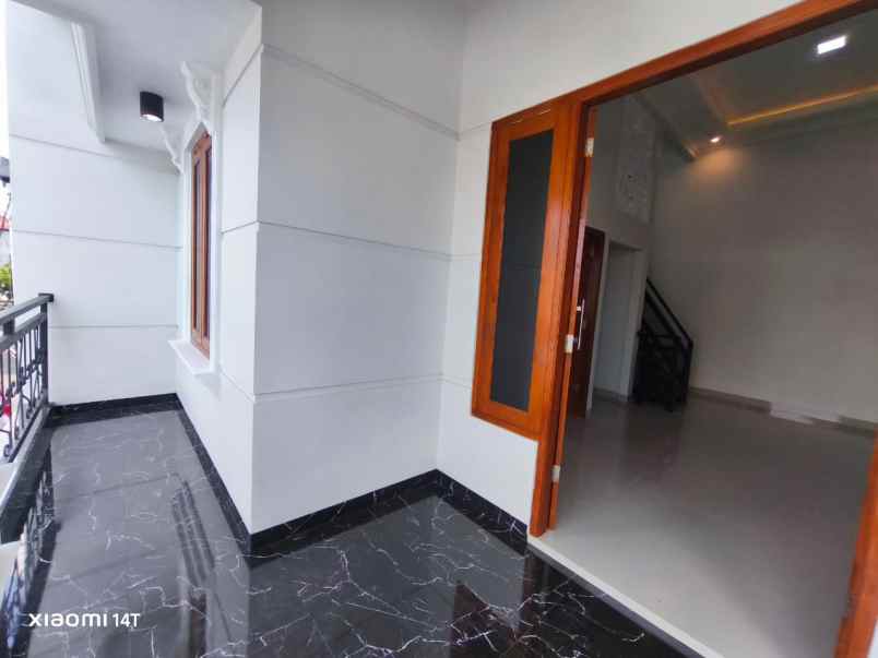 dijual rumah di purbayan gentan sukoharjo