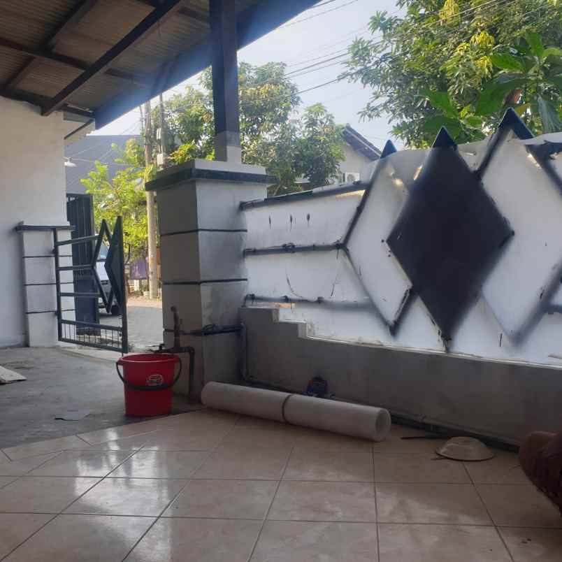 dijual rumah di puri lidah kulon indah