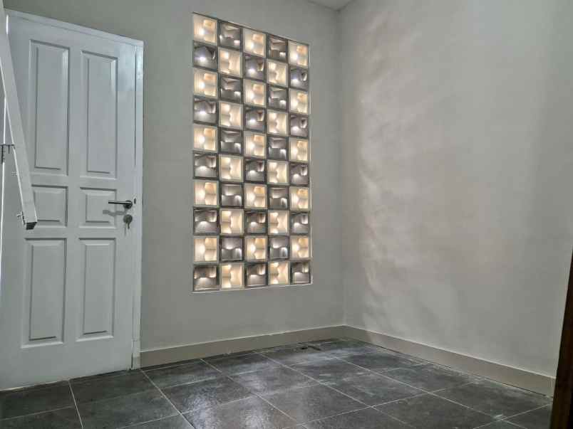 dijual rumah di sawangan harga di bawah njop 2025 bu