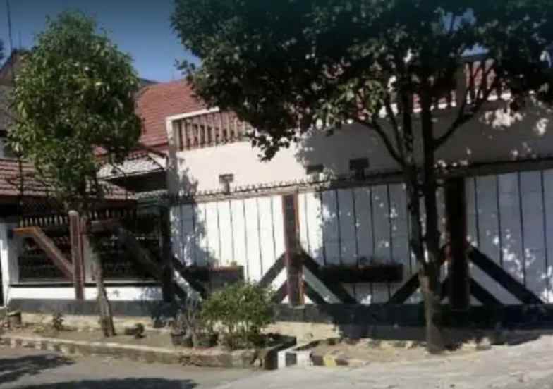 dijual rumah dukuh kupang