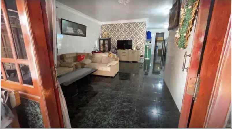 dijual rumah dukuh kupang