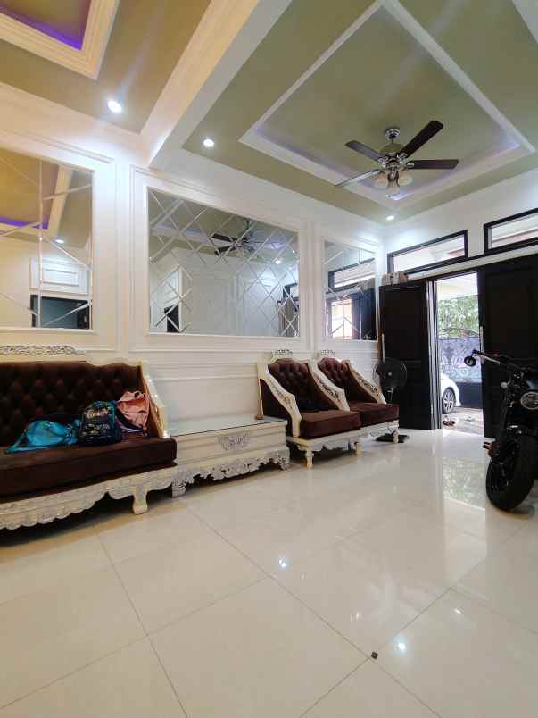 dijual rumah duren sawit jaktim