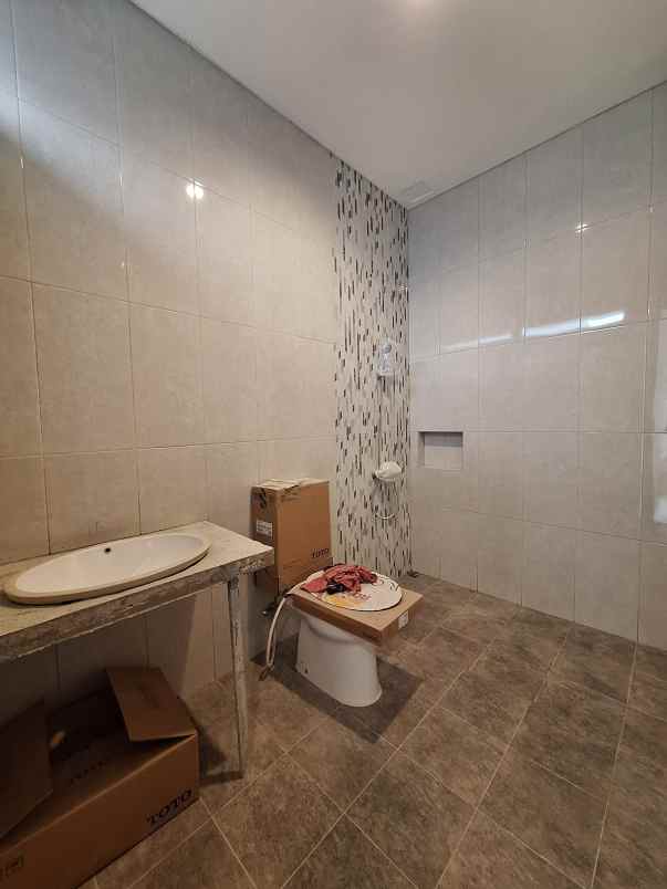 dijual rumah duren sawit jaktim