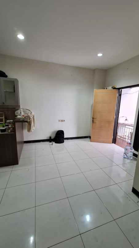 dijual rumah gading griya