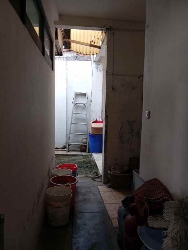 dijual rumah gang cipedes