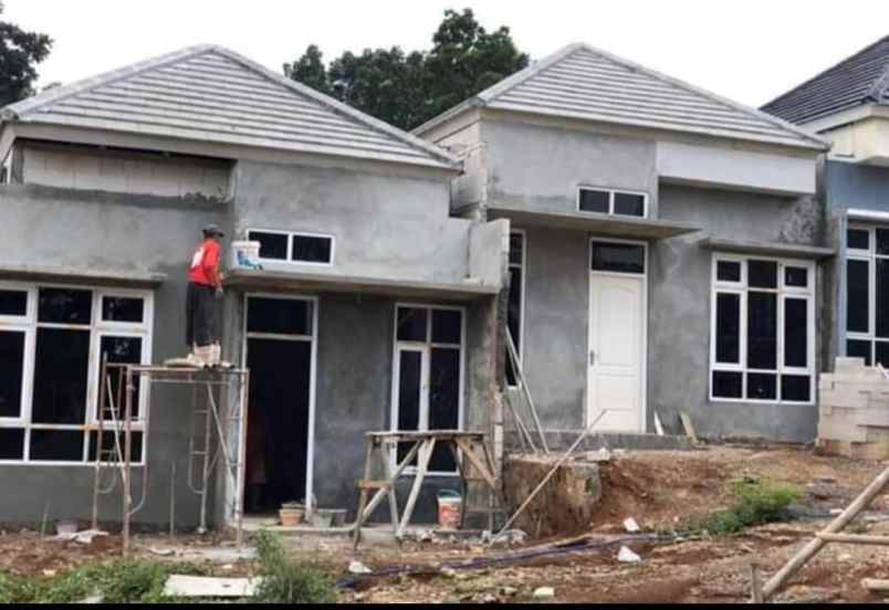 dijual rumah gedawang pratama