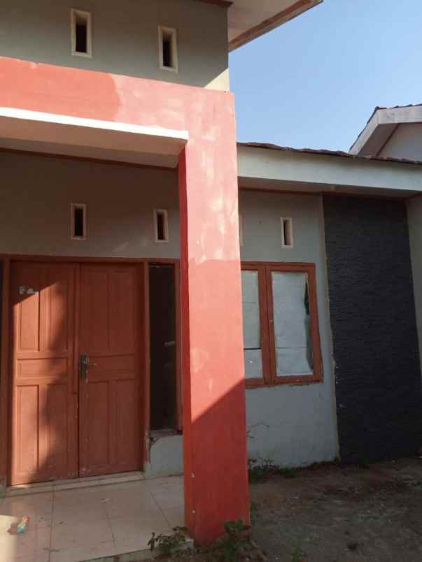 dijual rumah gowa sekitar jalan poros