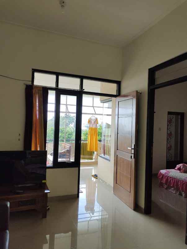 dijual rumah graha dewata