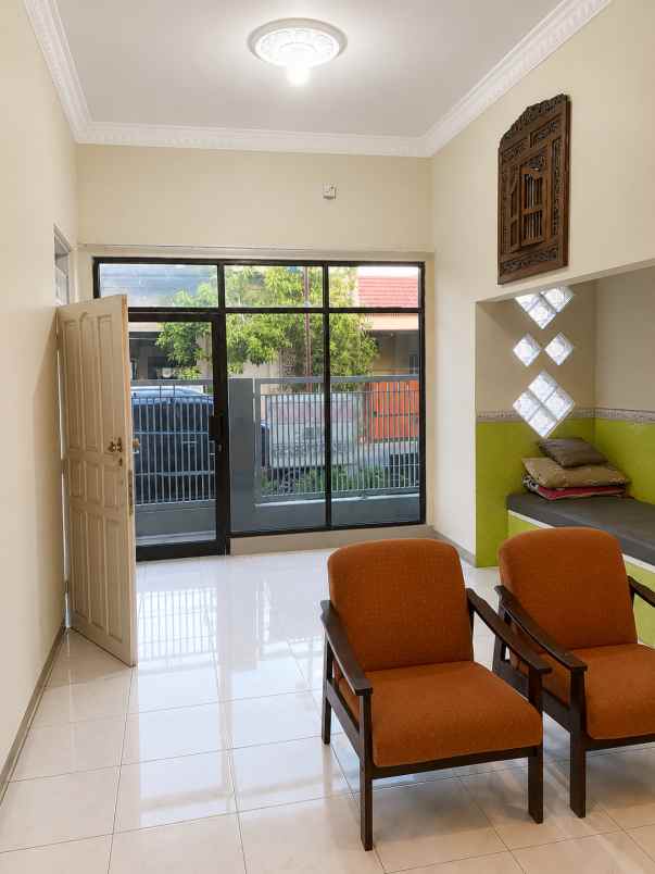 dijual rumah gresik kota baru