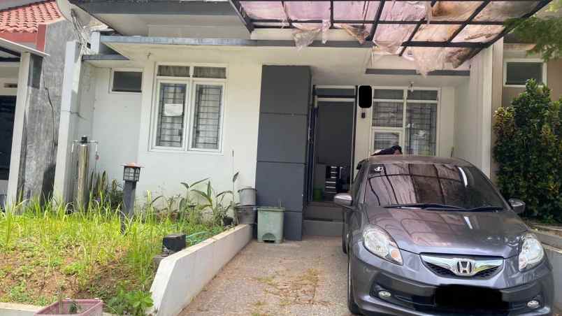 dijual rumah griya cahaya cipageran dekat awc