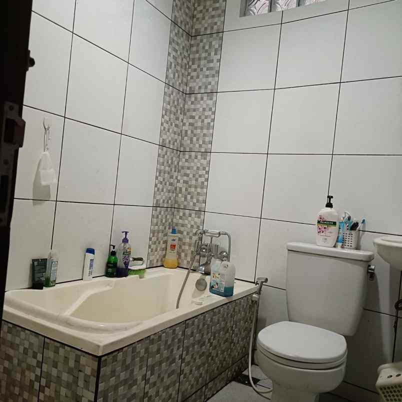 dijual rumah grogol limo