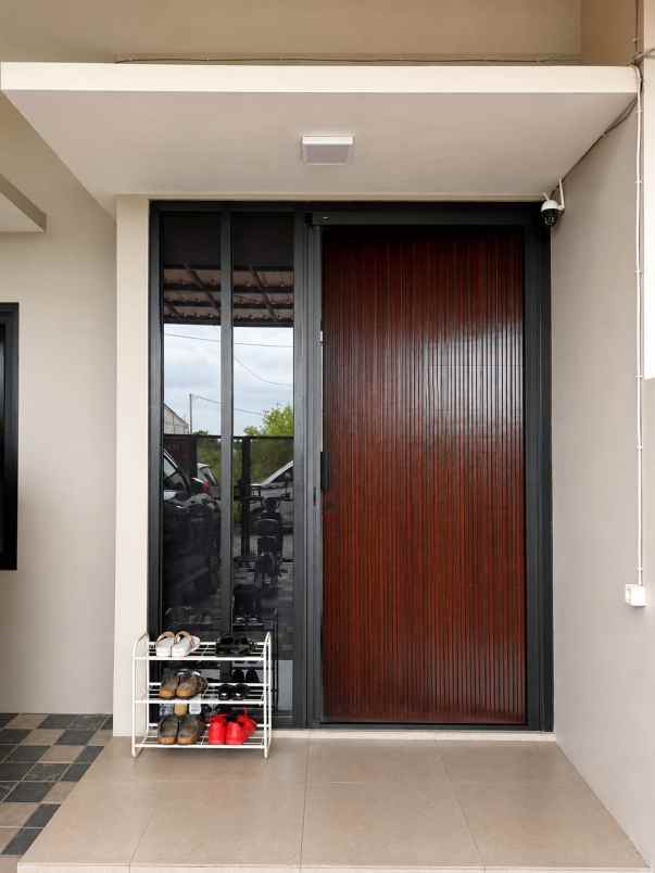 dijual rumah gunung anyar tambak modern