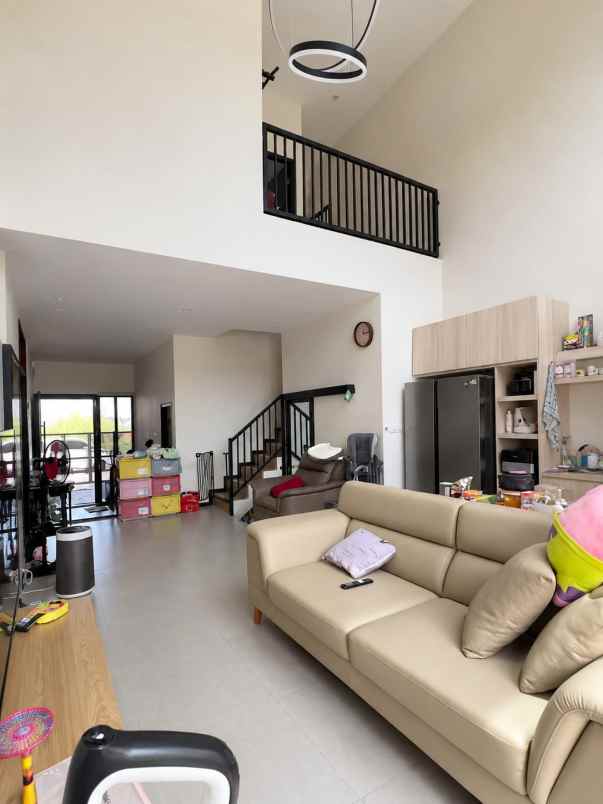 dijual rumah gunung anyar tambak modern