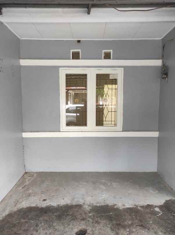 dijual rumah harapan indah