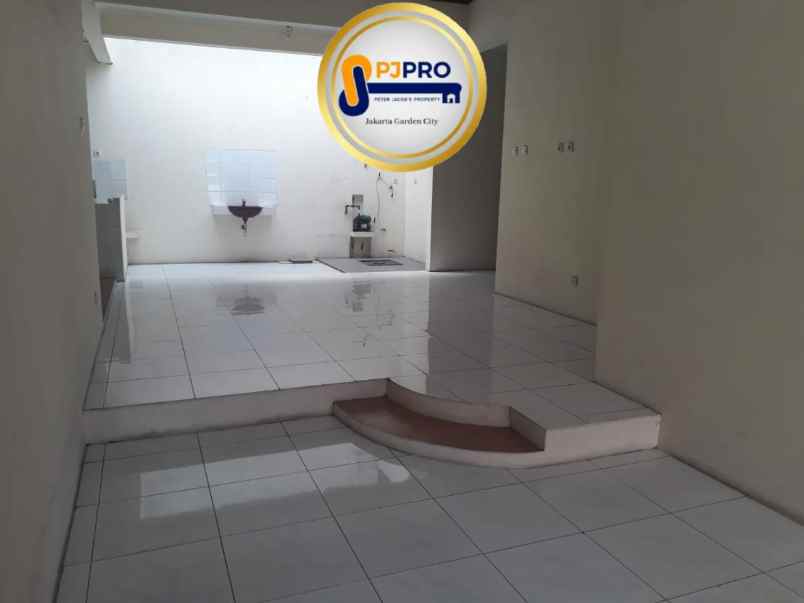 dijual rumah harapan indah