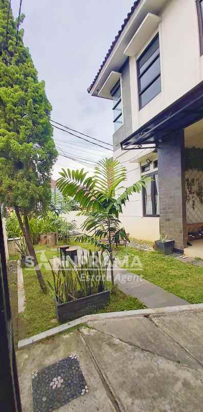 dijual rumah hook di ciganjur jakarta selatan