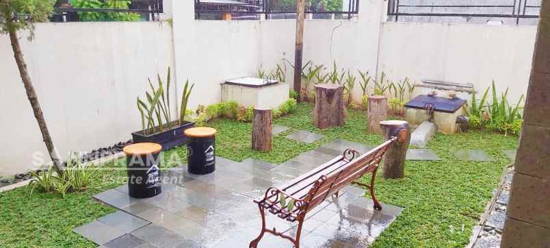 dijual rumah hook di ciganjur jakarta selatan