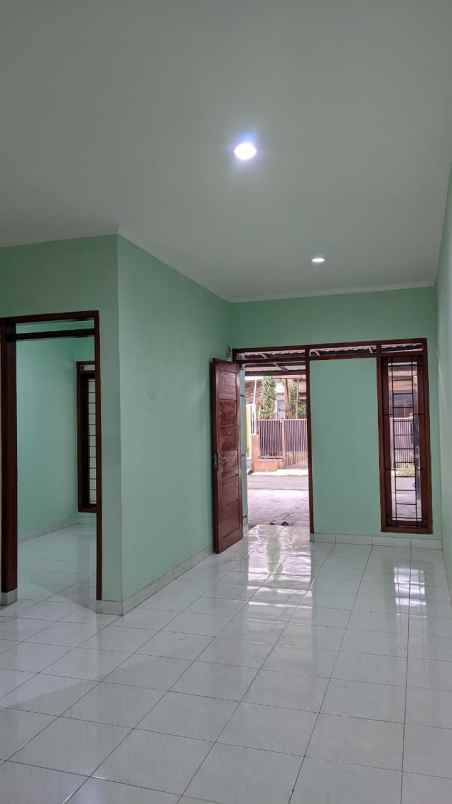dijual rumah houkeri cisaranten kulon
