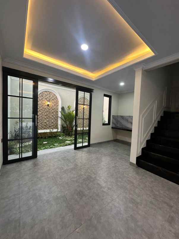 dijual rumah jagakarsa jakarta selatan