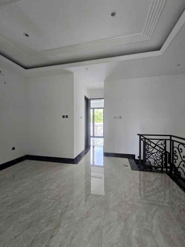 dijual rumah jagakarsa jakarta selatan