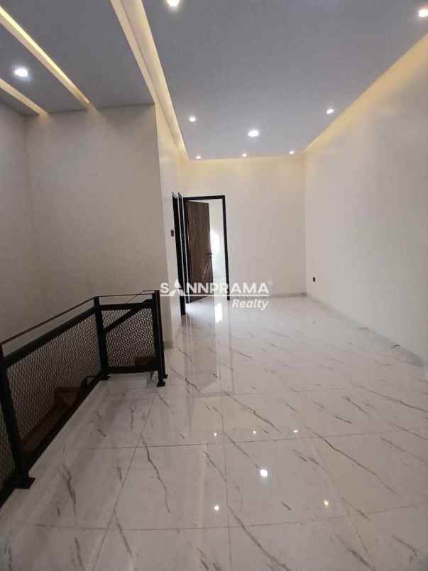 dijual rumah jagakarsa jaksel
