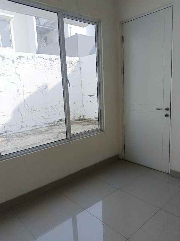 dijual rumah jakarta garden city cakung