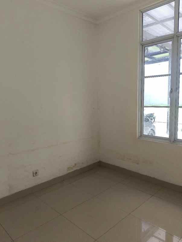 dijual rumah jakarta garden city cakung