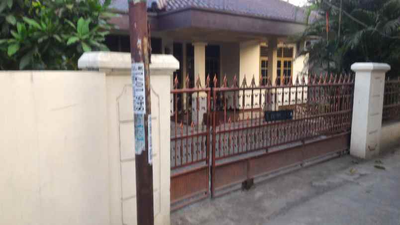 dijual rumah jakasampurna bekasi