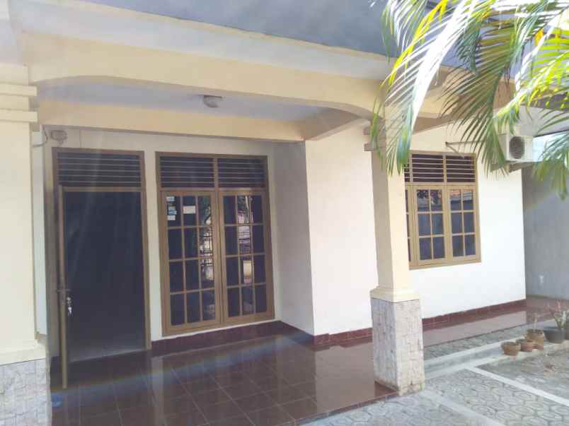 dijual rumah jakasampurna bekasi