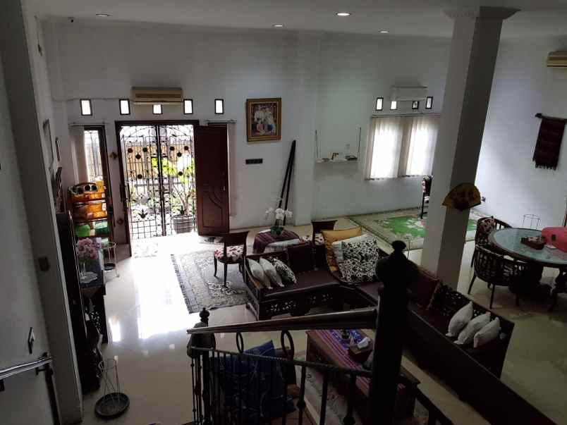 dijual rumah jalan belanak rawamangun