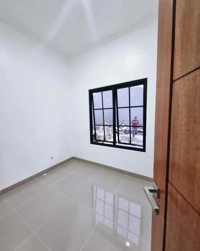 dijual rumah jalan cepit raya jatimulya