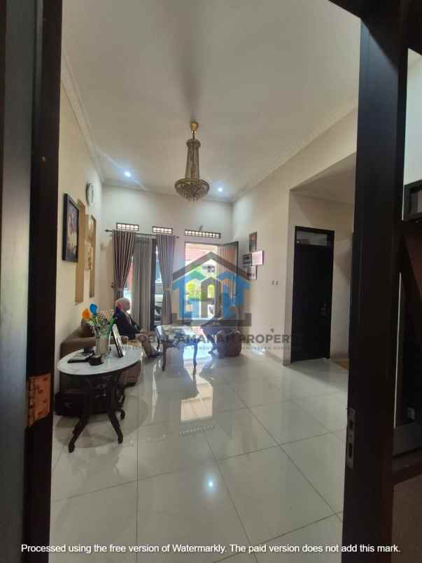 dijual rumah jalan ciawitali