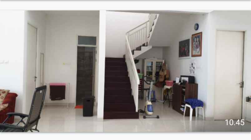 dijual rumah jalan darmo indah timur