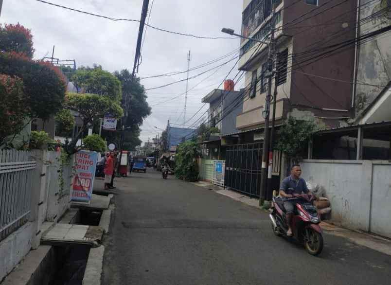 dijual rumah jalan galur jaya kel galur