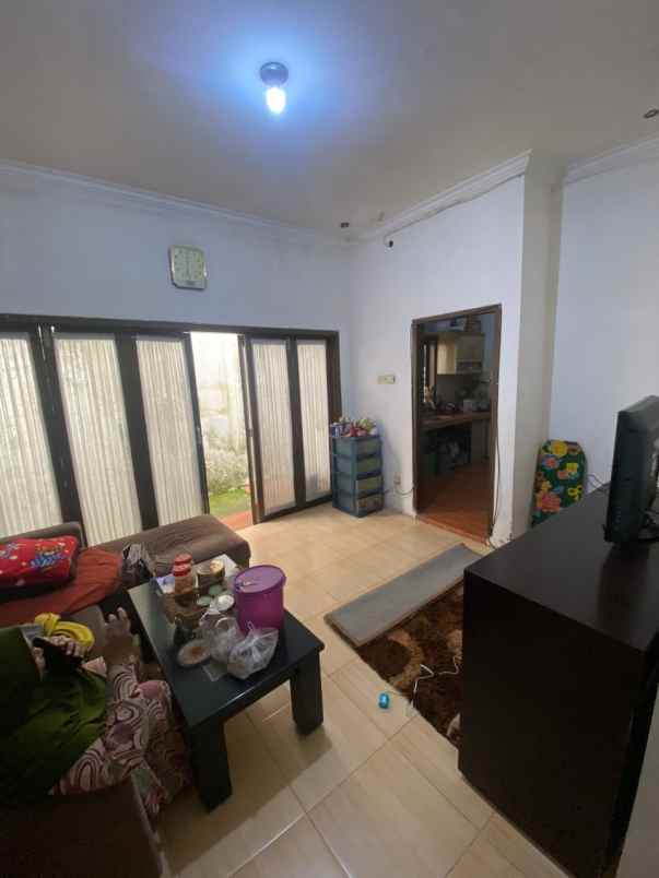 dijual rumah jalan imam bonjol kota batu