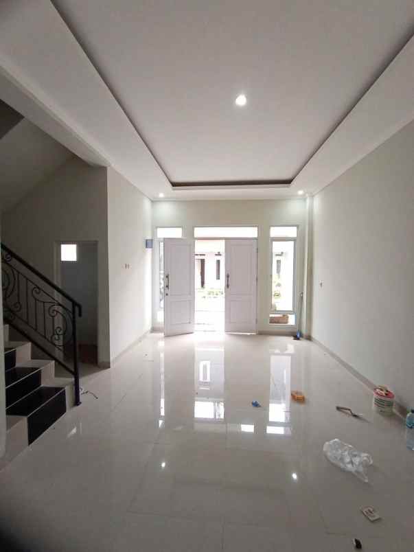 dijual rumah jalan kemang