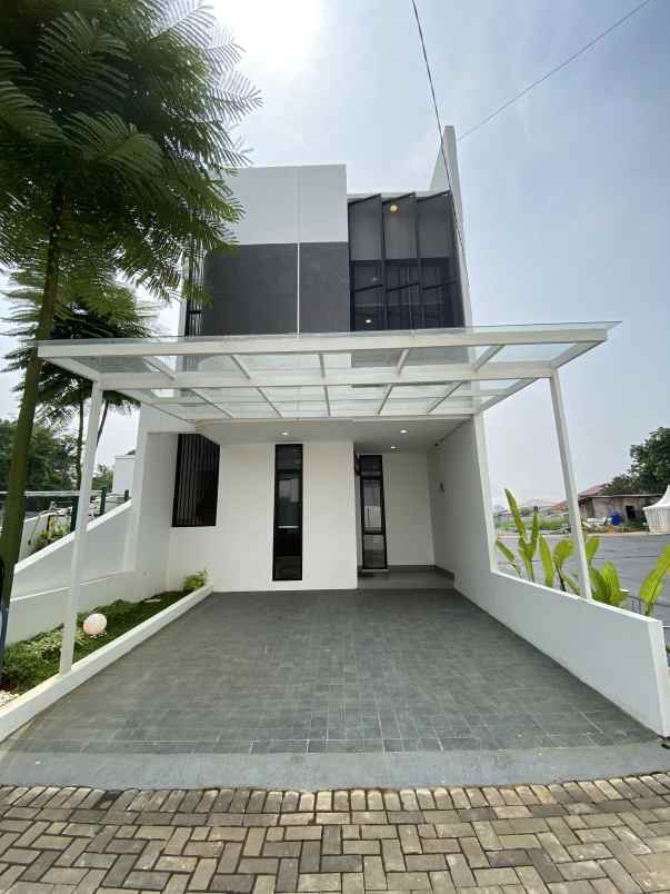 dijual rumah jalan kemiri raya