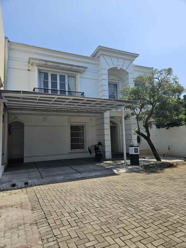 dijual rumah jalan m kahfi 1 cilandak