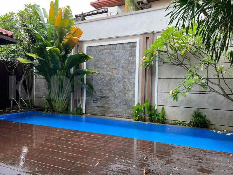 dijual rumah jalan merdeka