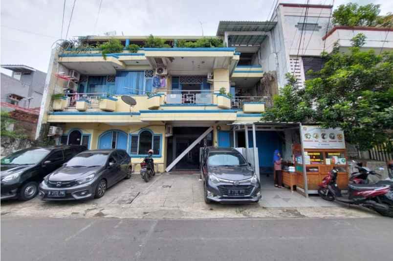 dijual rumah jalan murdai cempaka putih