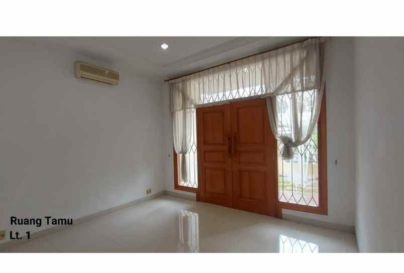 dijual rumah jalan pinang emas ix